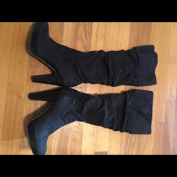 Platform boots. Suede gathered. - Picture 4 of 5